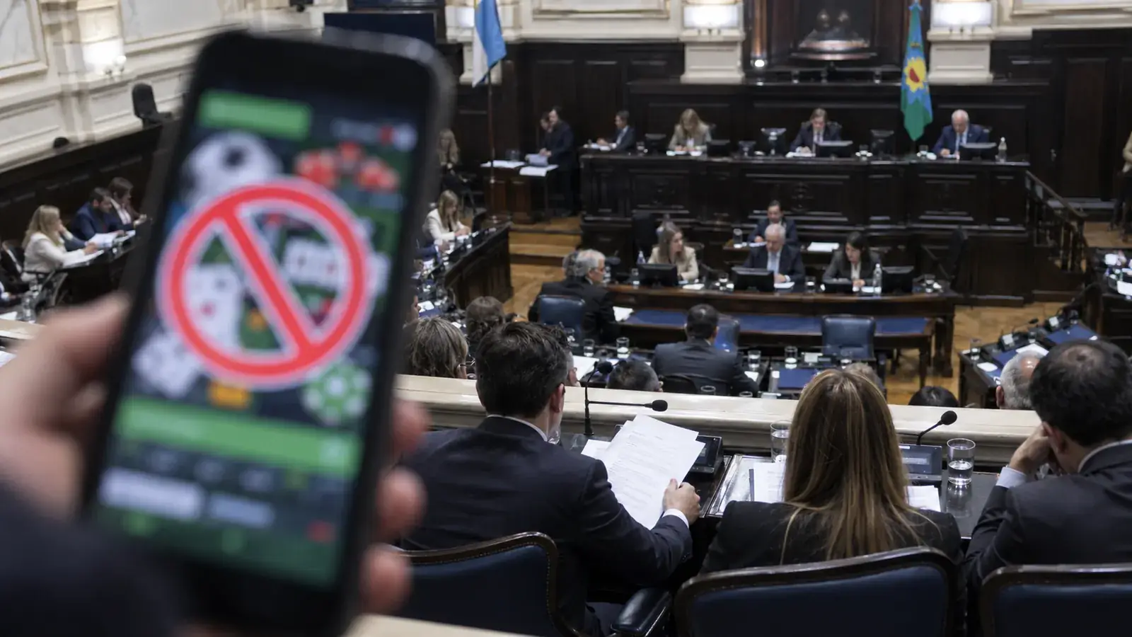 Apuestas online en Buenos Aires: qué propone el proyecto sobre biometría, publicidad y fondos para salud mental